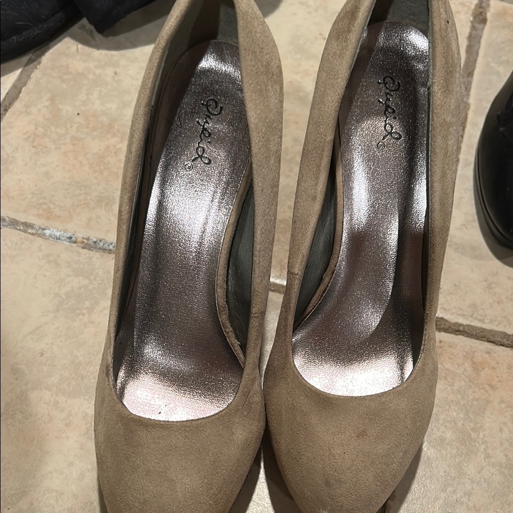 Qupid Tan Heels Classic Suede Design